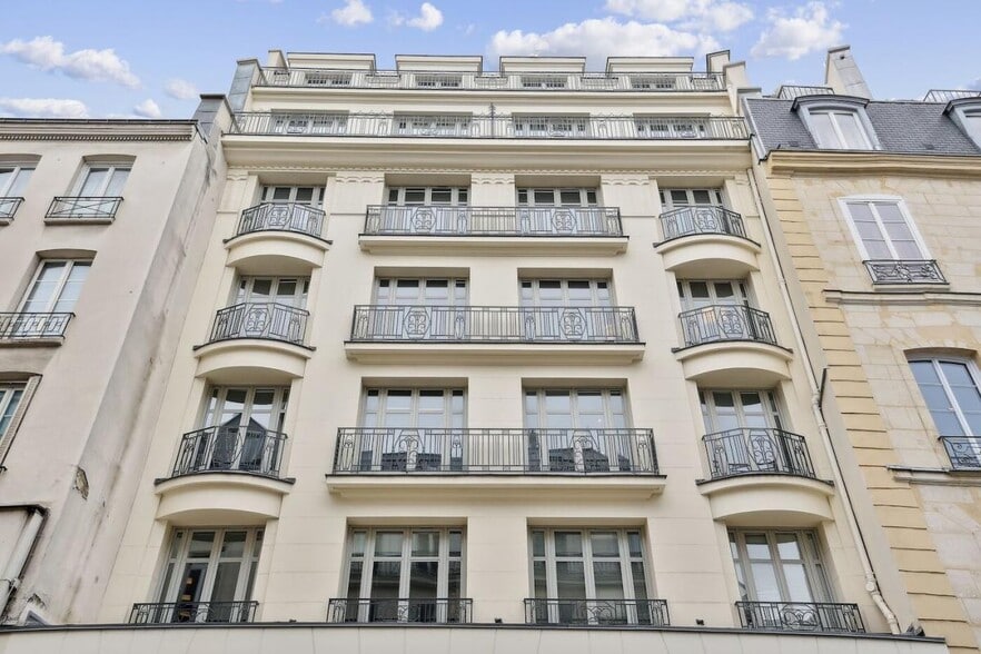 15 Rue Du Faubourg Montmartre, Paris à louer - Photo de l’immeuble – Image 3 sur 18