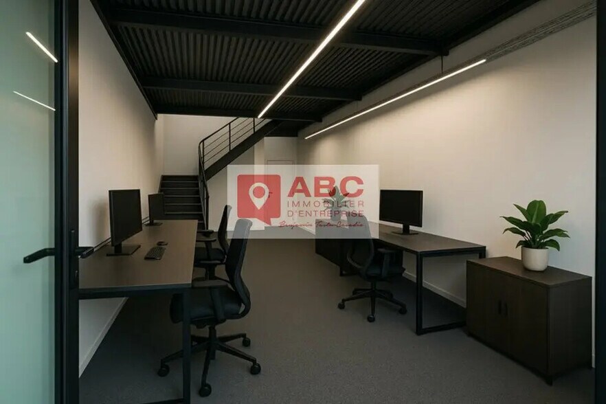 Bureau dans Toulouges à louer - Photo de l’immeuble – Image 2 sur 4