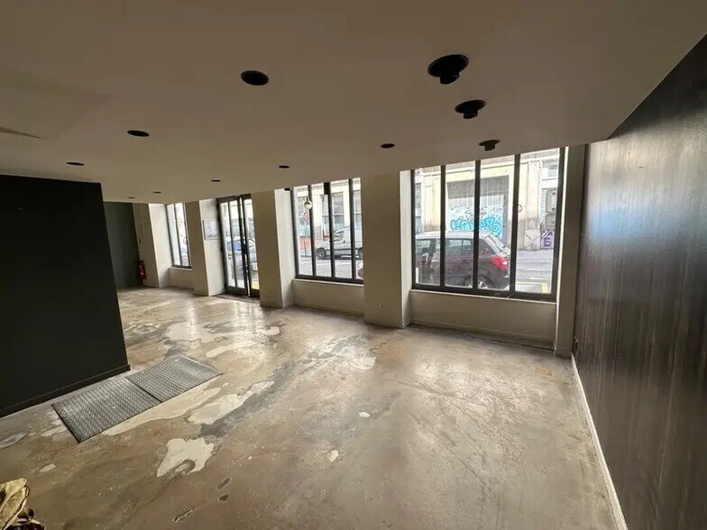 Bureau dans Lyon à louer - Photo de l’immeuble – Image 3 sur 12