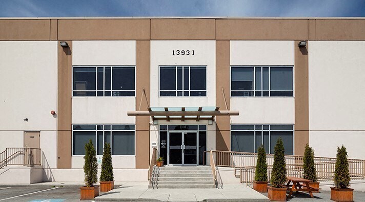 13931 Bridgeport Rd, Richmond, BC à louer - Photo de l’immeuble – Image 2 sur 4