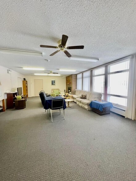 1274 Nalabila Blvd, Kitimat, BC à vendre - Photo intérieure – Image 2 sur 10