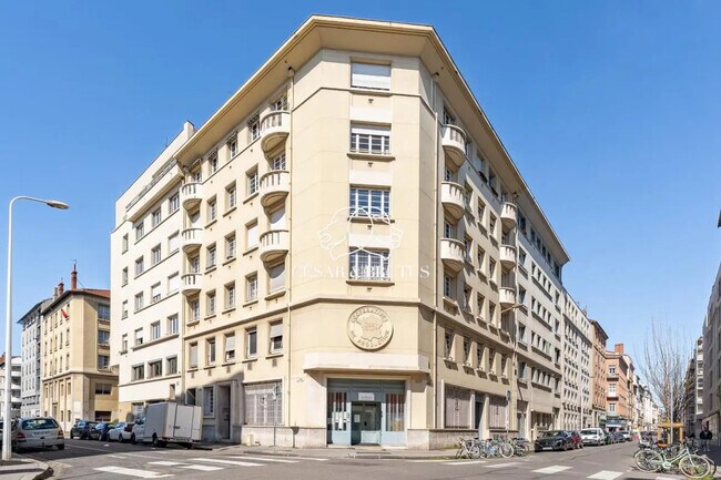 Plus de détails pour 15 Rue Des Rancy, Lyon - Bureau à vendre