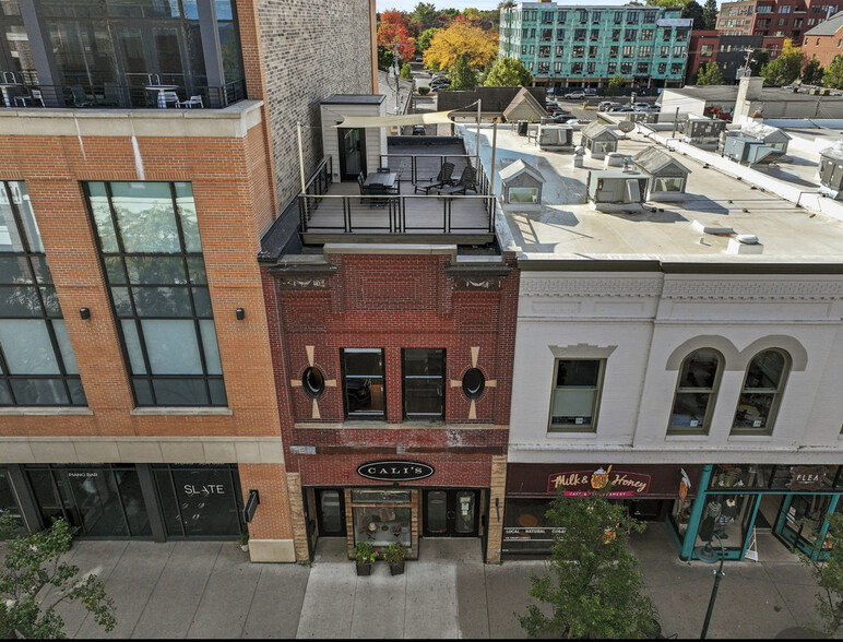 236 E Front St, Traverse City, MI à louer - Photo de l’immeuble – Image 3 sur 18