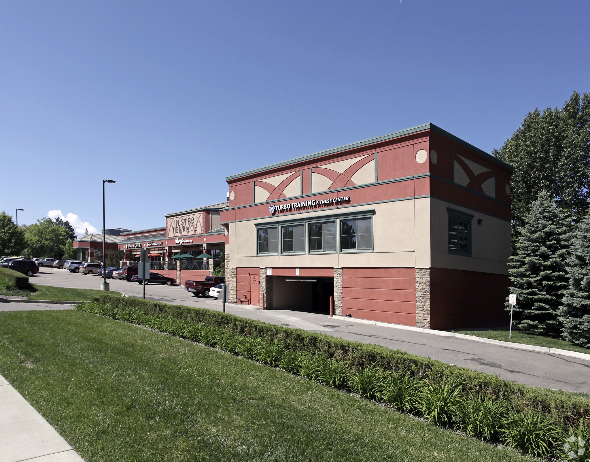 4955 S Ulster St, Denver, CO à louer Photo de l’immeuble– Image 1 sur 3