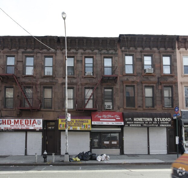 1233 Bedford Ave, Brooklyn, NY à vendre - Photo de l’immeuble – Image 2 sur 2