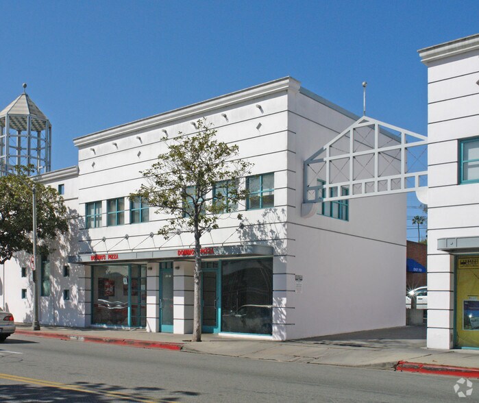 373 S Doheny Dr, Beverly Hills, CA à louer - Photo de l’immeuble – Image 3 sur 10