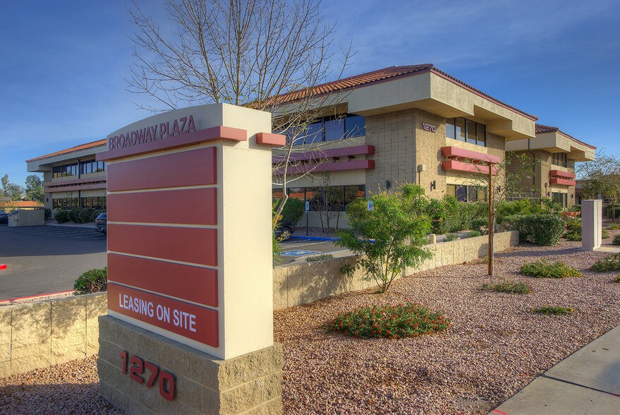 1232 E Broadway Rd, Tempe, AZ à louer - Autre – Image 2 sur 13