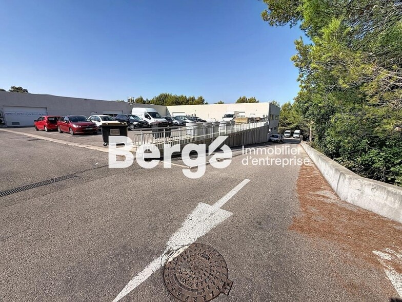 460 Avenue De La Quiera, Mouans-Sartoux à louer - Photo de l’immeuble – Image 3 sur 7