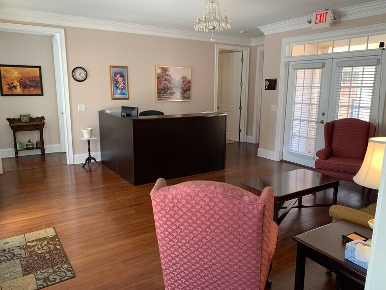 5102 Covington Hwy, Decatur, GA à vendre - Photo de l’immeuble – Image 2 sur 35