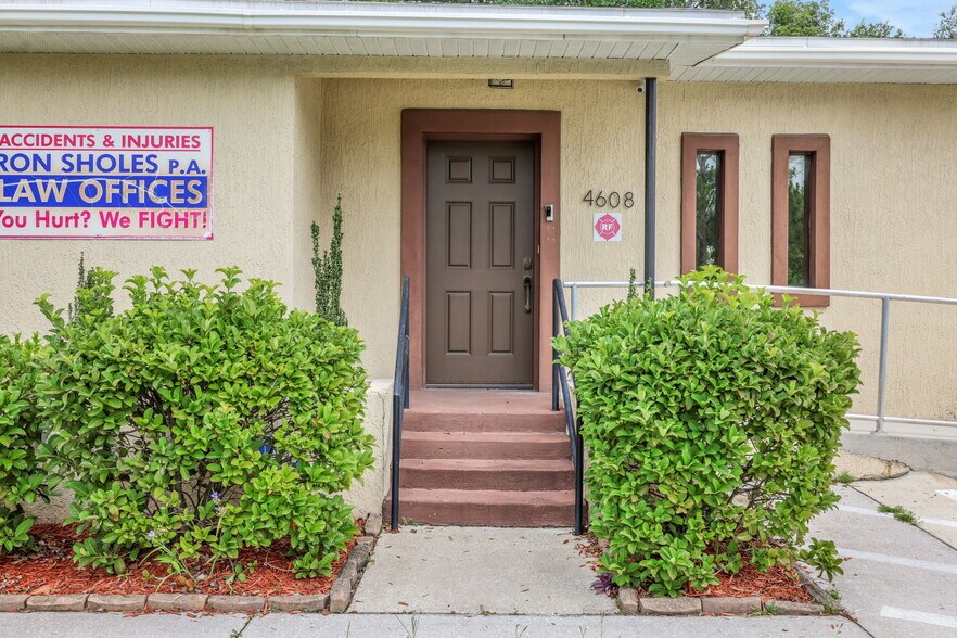4608 Norwood Ave, Jacksonville, FL à louer - Photo de l’immeuble – Image 3 sur 21