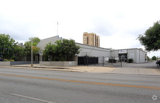 Plus de détails pour 1116-1124 E Houston St, San Antonio, TX - Local d'activités à louer