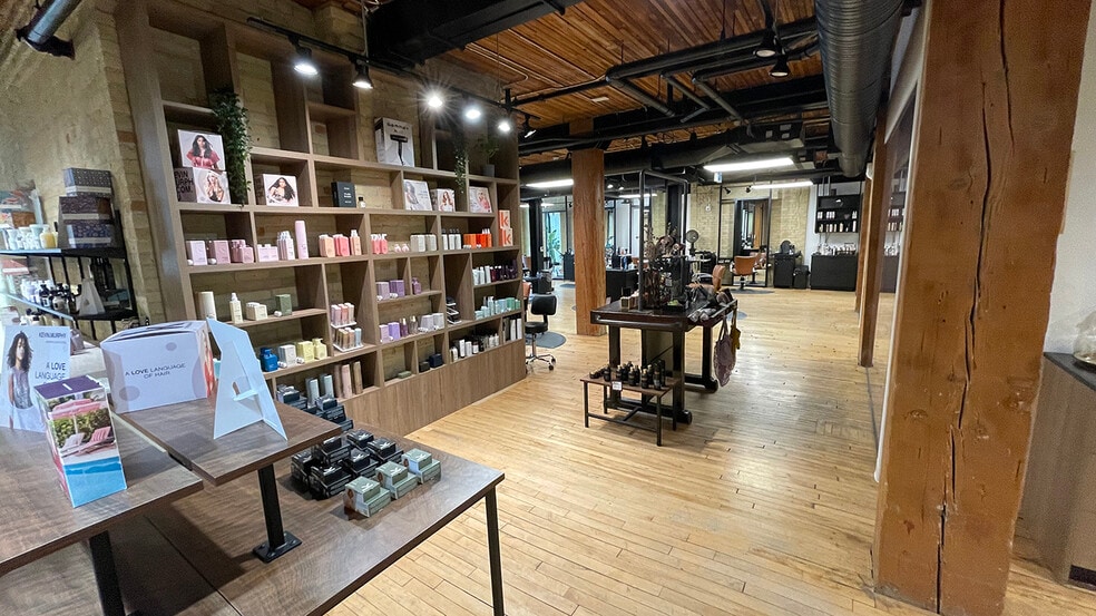 139 Market Ave, Winnipeg, MB à vendre - Photo intérieure – Image 3 sur 14