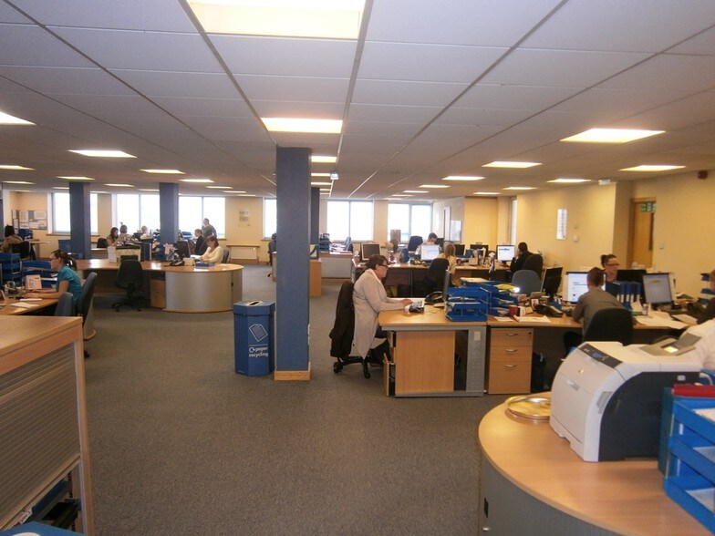 Queen Victoria St, Blackburn à louer - Autre – Image 2 sur 2