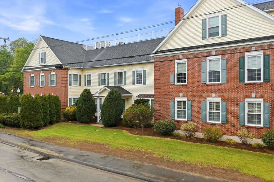 76 Woodland St, Methuen, MA à vendre - Photo de l’immeuble – Image 3 sur 10