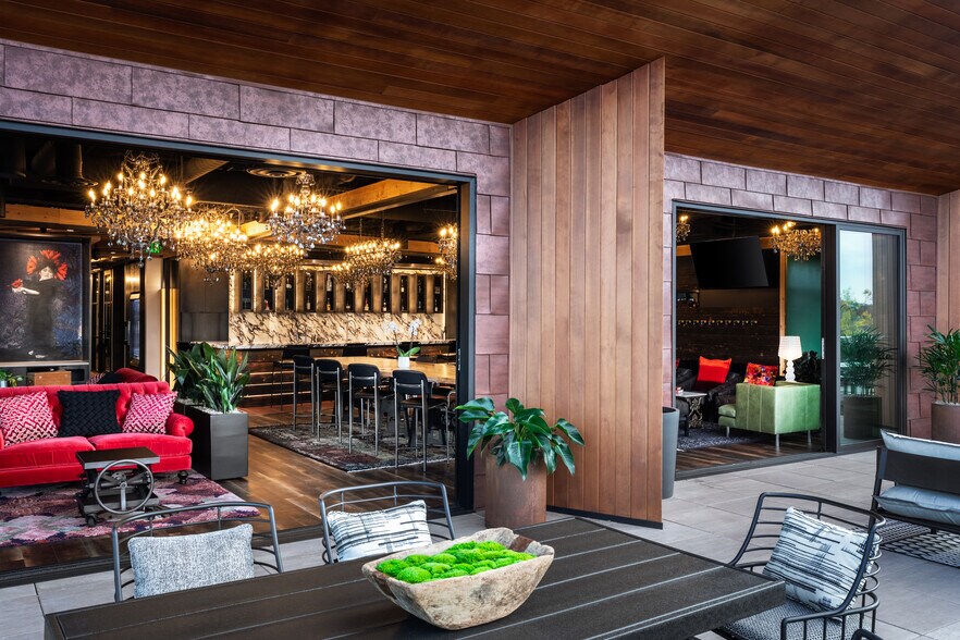 2679 W Main St, Littleton, CO à louer - Photo de l’immeuble – Image 3 sur 12