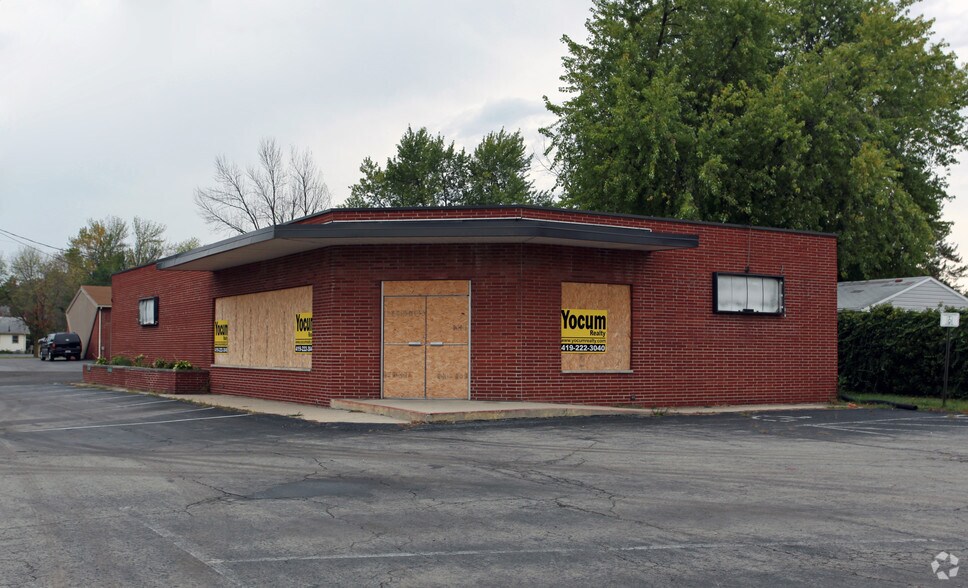 2010 Spencerville Rd, Lima, OH à vendre - Photo principale – Image 1 sur 14
