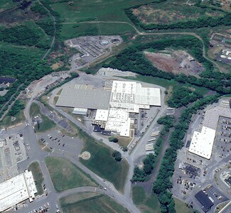 Plus de détails pour 26 Republic Plz, Middletown, NY - Industriel/Logistique à vendre