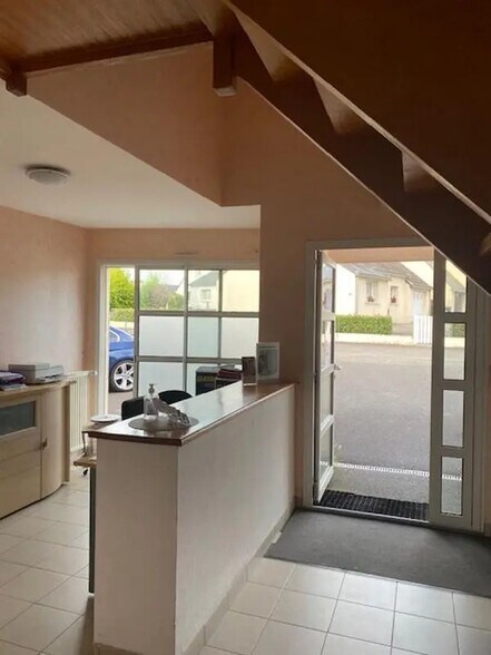 Local d'activités dans Theix-Noyalo à vendre - Photo de l’immeuble – Image 1 sur 5