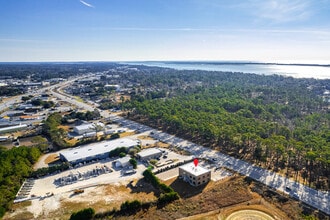 210 NC 24, Morehead City, NC - VUE AÉRIENNE  vue de carte - Image1