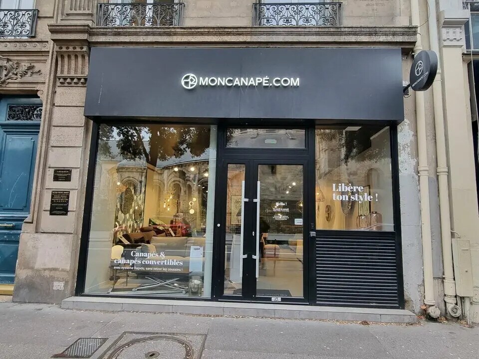 Local commercial dans Paris à louer Photo de l’immeuble– Image 1 sur 11