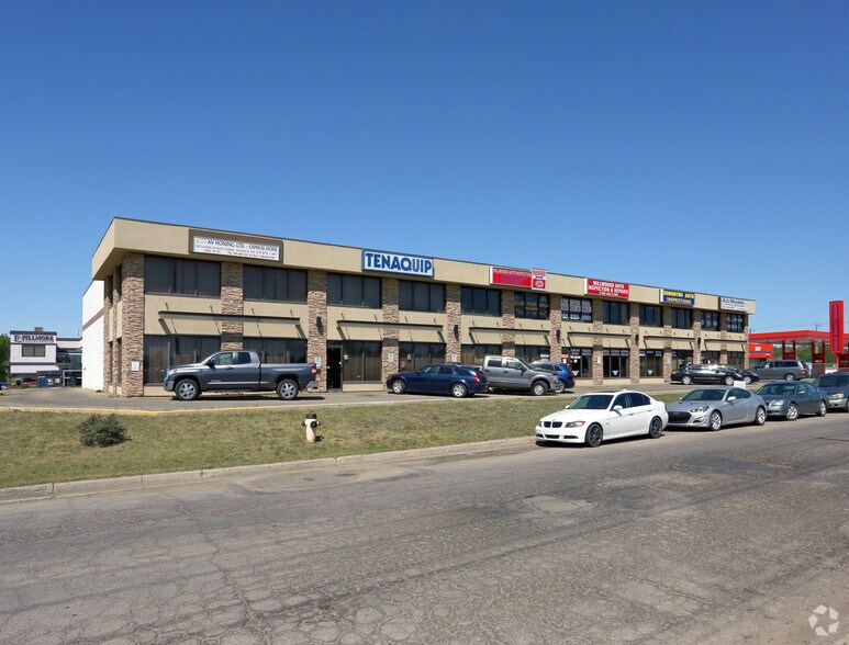 3456 91 St St NW, Edmonton, AB à louer - Photo de l’immeuble – Image 2 sur 6