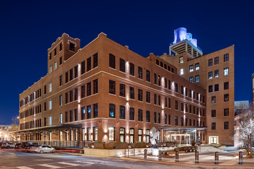 603 Munger Ave, Dallas, TX à louer - Photo de l’immeuble – Image 1 sur 49