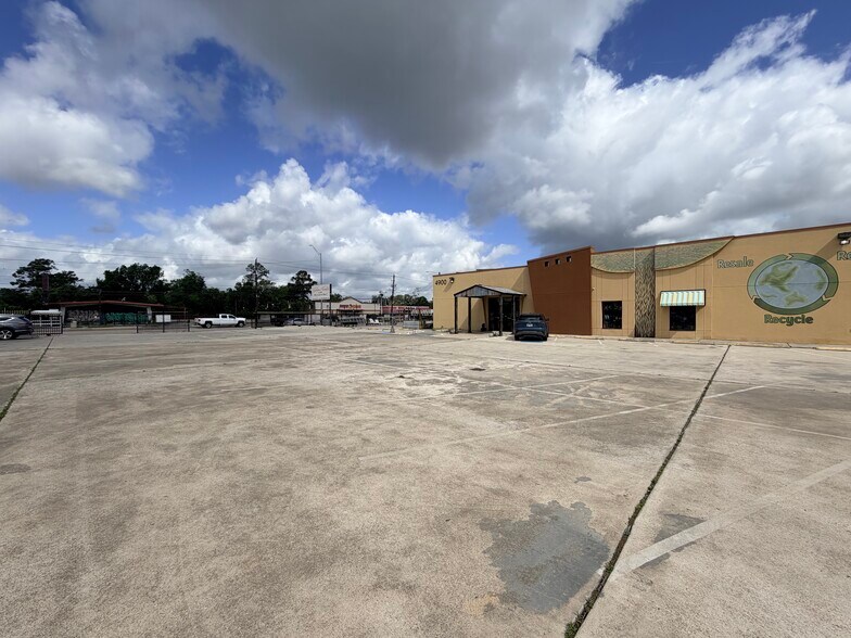 4900 N Shepherd St, Houston, TX à louer - Photo de l’immeuble – Image 2 sur 10