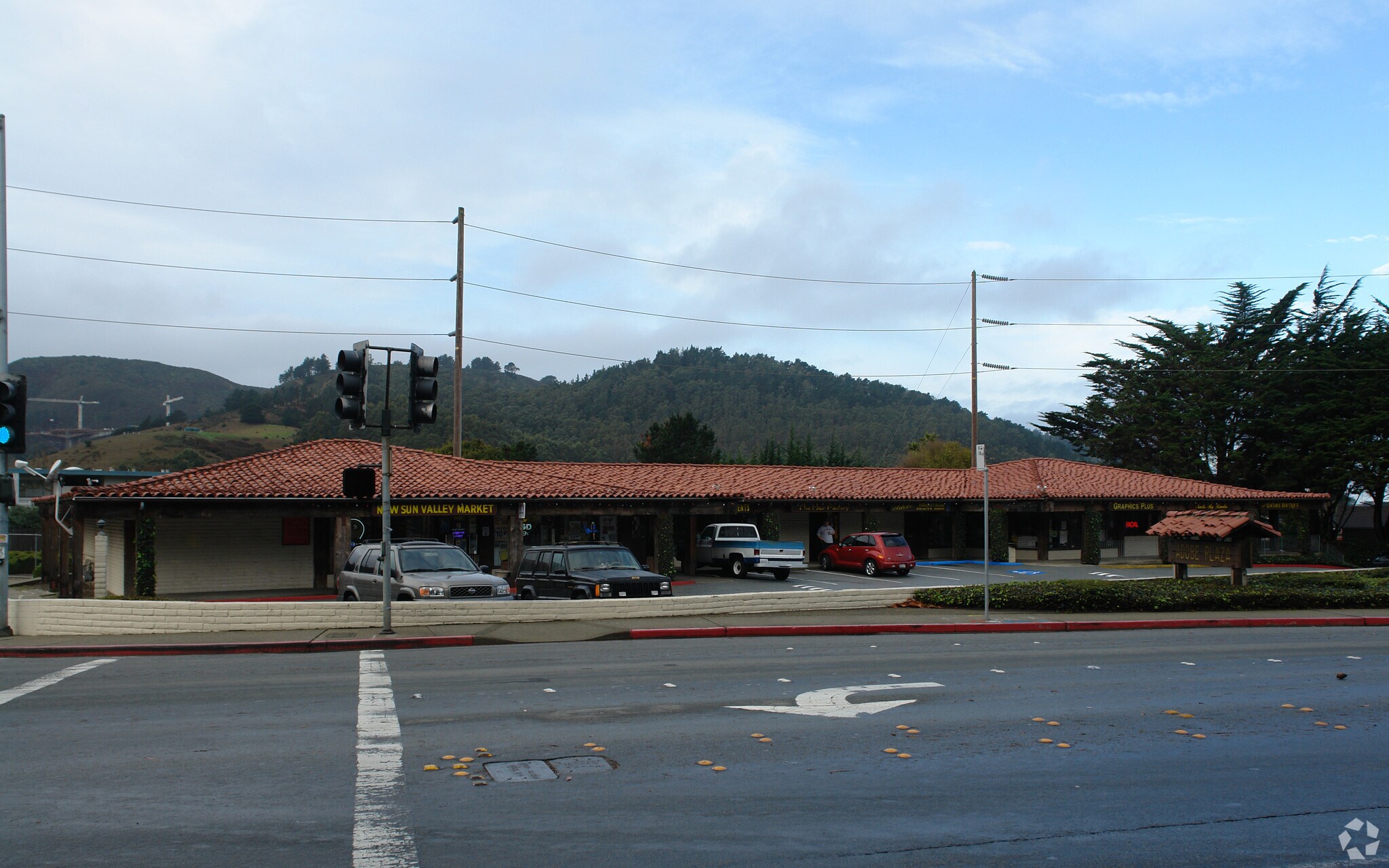 980-996 Linda Mar Blvd, Pacifica, CA à louer Photo principale– Image 1 sur 4
