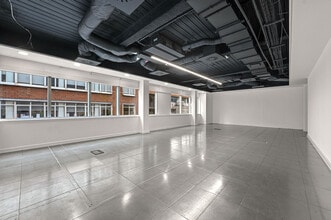 82 Dean St, Londres à louer Photo intérieure– Image 2 sur 6