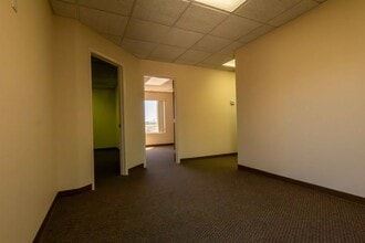 6842 E Tanque Verde Rd, Tucson, AZ à louer Photo intérieure– Image 1 sur 8