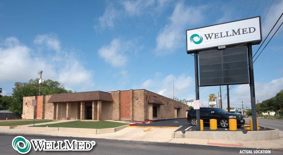 600 Division Ave, San Antonio, TX à vendre - Photo de l’immeuble – Image 1 sur 8