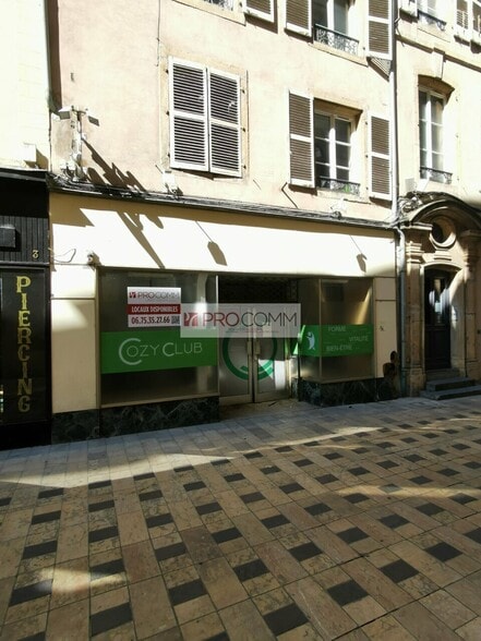 Local commercial dans Thionville à louer - Photo de l’immeuble – Image 1 sur 9