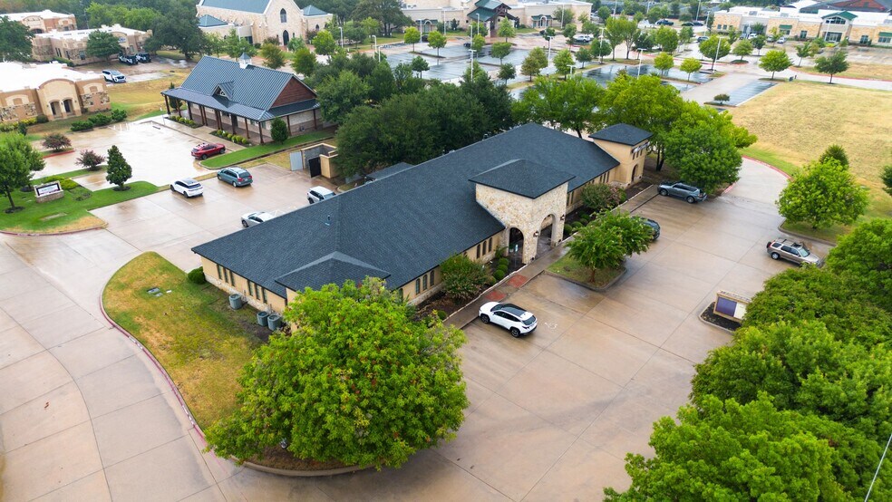 1727 Keller Pky, Keller, TX à vendre - Photo de l’immeuble – Image 3 sur 27