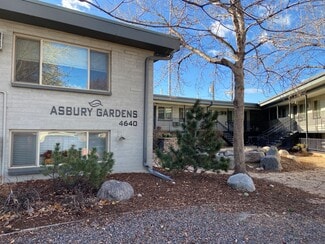 Plus de détails pour 4640 E Asbury Cir, Denver, CO - Logement à vendre