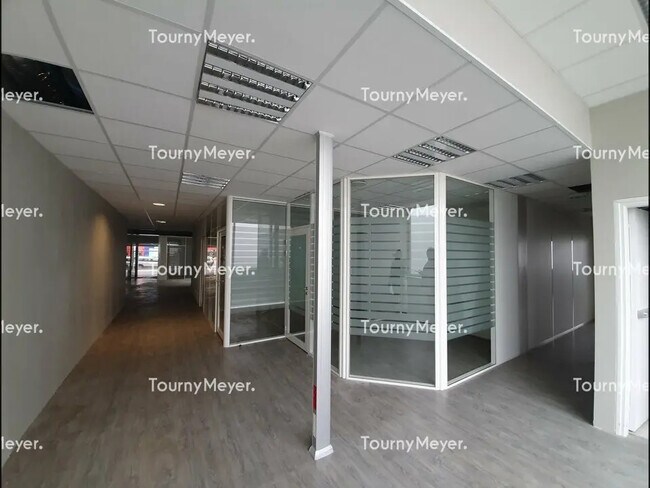 Plus de détails pour 52-56 Rue Maréchal Foch, Lorient - Bureau à vendre
