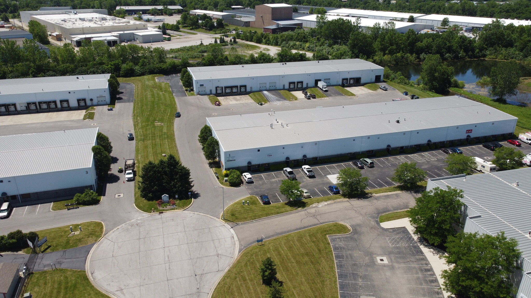 6750-6770 Commerce Court Dr, Blacklick, OH à louer Photo de l’immeuble– Image 1 sur 3