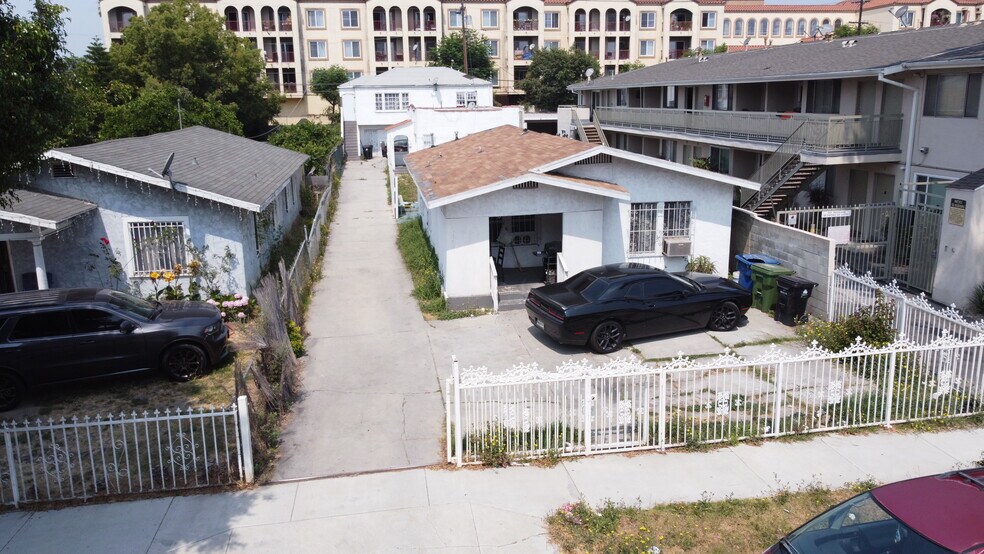 6119 11th Ave, Los Angeles, CA à vendre - Photo principale – Image 1 sur 4