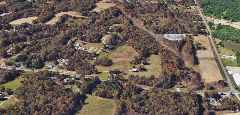 4616 Holden Rd, Greensboro, NC à vendre - Aérien – Image 2 sur 2