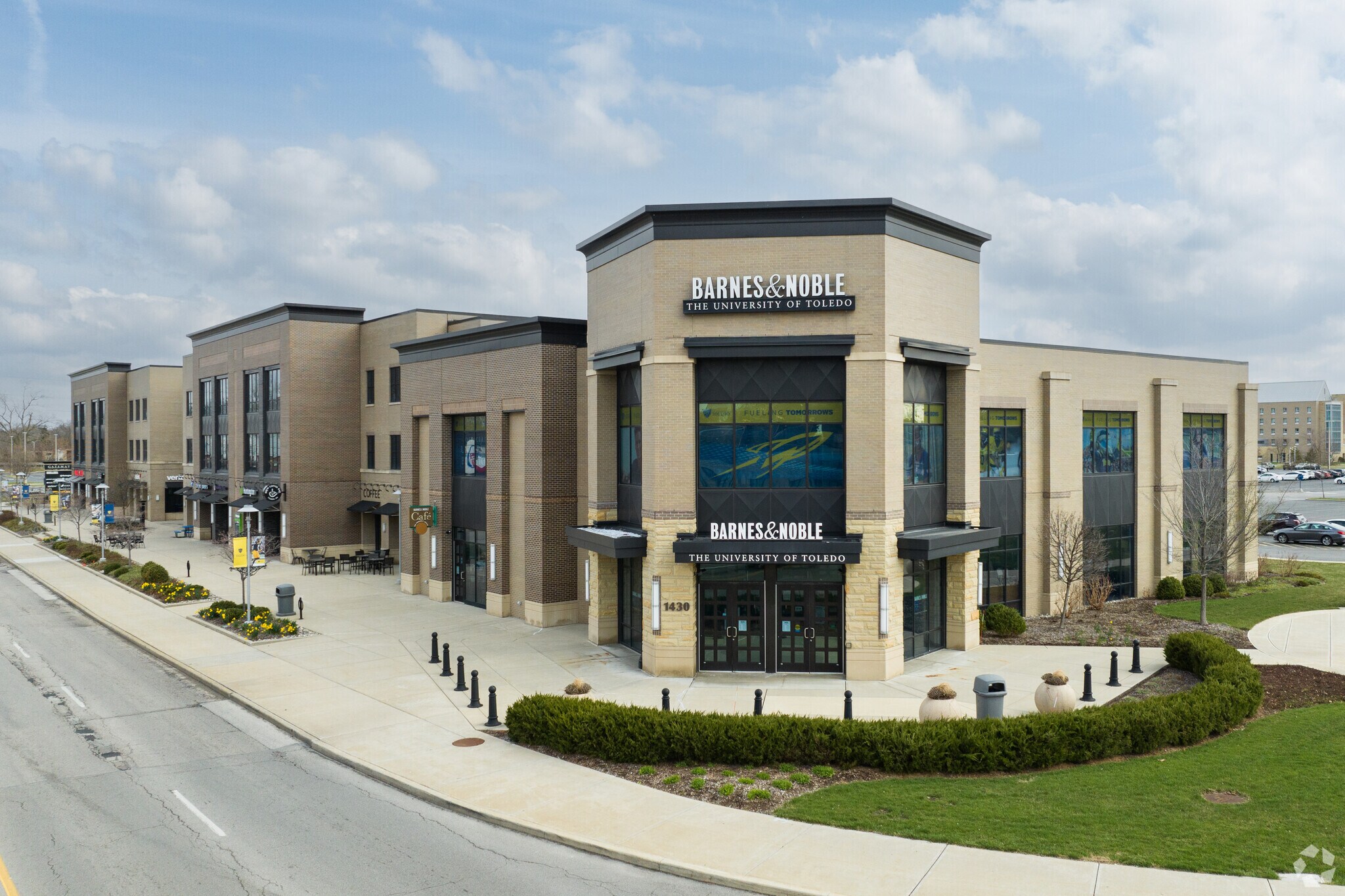 1440 Secor Rd, Toledo, OH à louer Photo principale– Image 1 sur 6