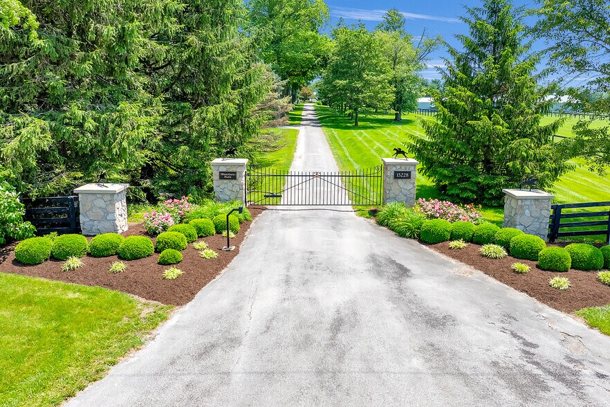 15228 Croton Rd, Centerburg, OH à vendre - Photo de l’immeuble – Image 3 sur 14