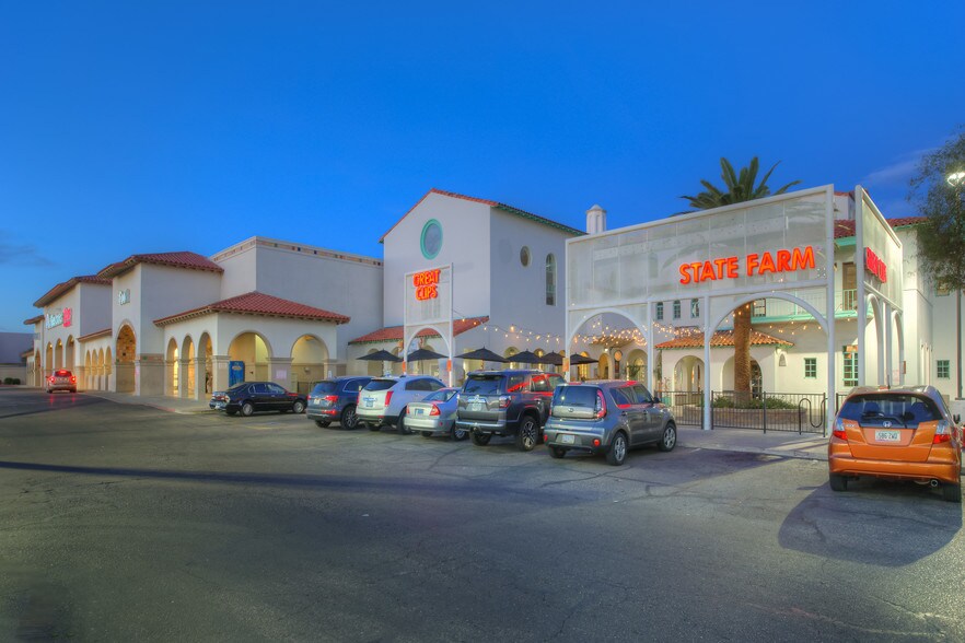 8101 N 19th Ave, Phoenix, AZ à louer - Photo de l’immeuble – Image 2 sur 8