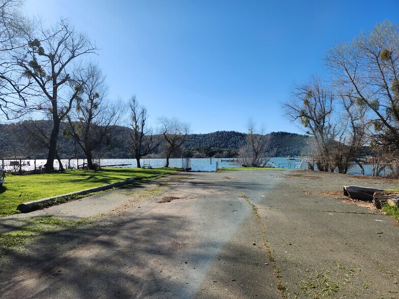 Clearlake water front portefeuille de 4 biens à vendre sur LoopNet.fr - Autre – Image 2 sur 30