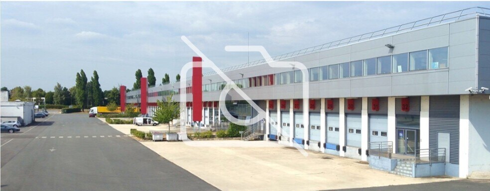 8-10 Avenue De l'Océanie, Les Ulis à louer - Photo de l’immeuble – Image 3 sur 3