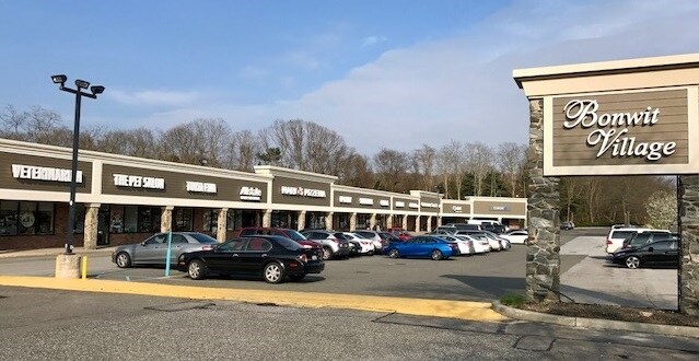 5-39 Vanderbilt Motor Pky, Commack, NY à louer - Photo de l’immeuble – Image 1 sur 4