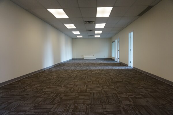 550 Sixth St, New Westminster, BC à louer - Photo intérieure – Image 3 sur 6
