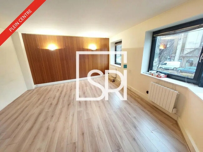 Plus de détails pour Bureau à vendre