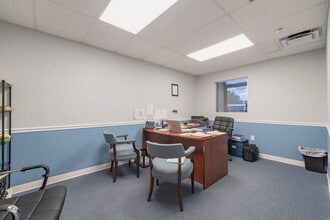 2290-2298 W Airport Blvd, Sanford, FL à louer Photo intérieure– Image 2 sur 5