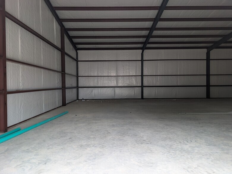 7050 S FM 730, Azle, TX à louer - Photo intérieure – Image 3 sur 16