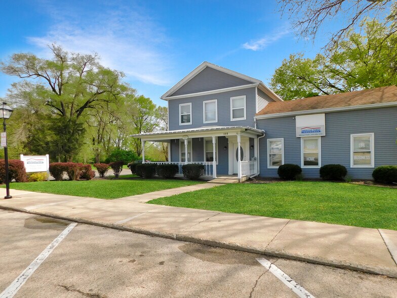 122 E Main St, Rockton, IL à louer - Photo de l’immeuble – Image 2 sur 28