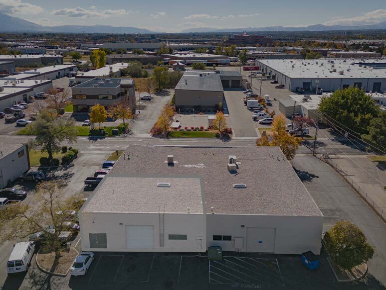2172 W 2300 S, West Valley City, UT à louer Photo de l’immeuble– Image 1 sur 12